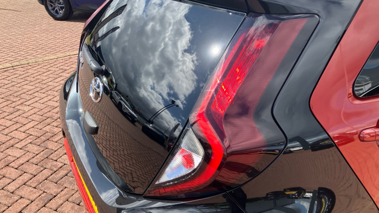 Toyota Aygo X 1.0 VVT-i Edge 5dr Petrol Hatchback